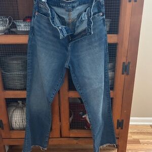 American Eagle Outfitters Women's High Rise Cropped Blue Jeans size 14 Regular